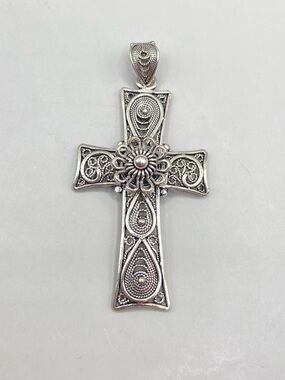 DGS Turkey Sterling Silver Filigree Flower Cross Pendant